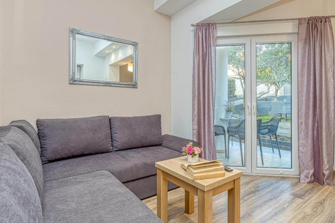 טרוגיר Island Resort Mihaela - Happy Rentals מראה חיצוני תמונה