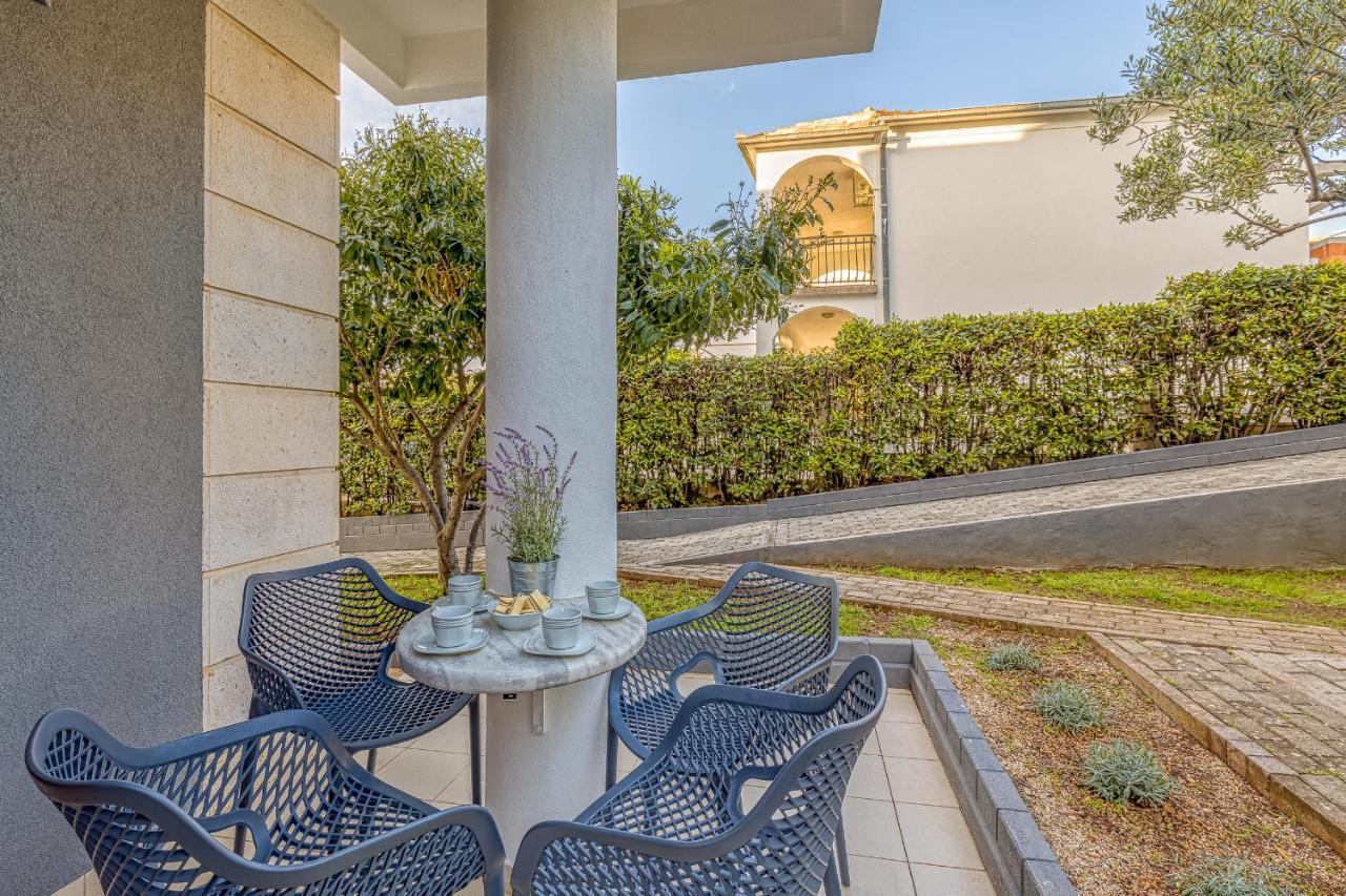 טרוגיר Island Resort Mihaela - Happy Rentals מראה חיצוני תמונה