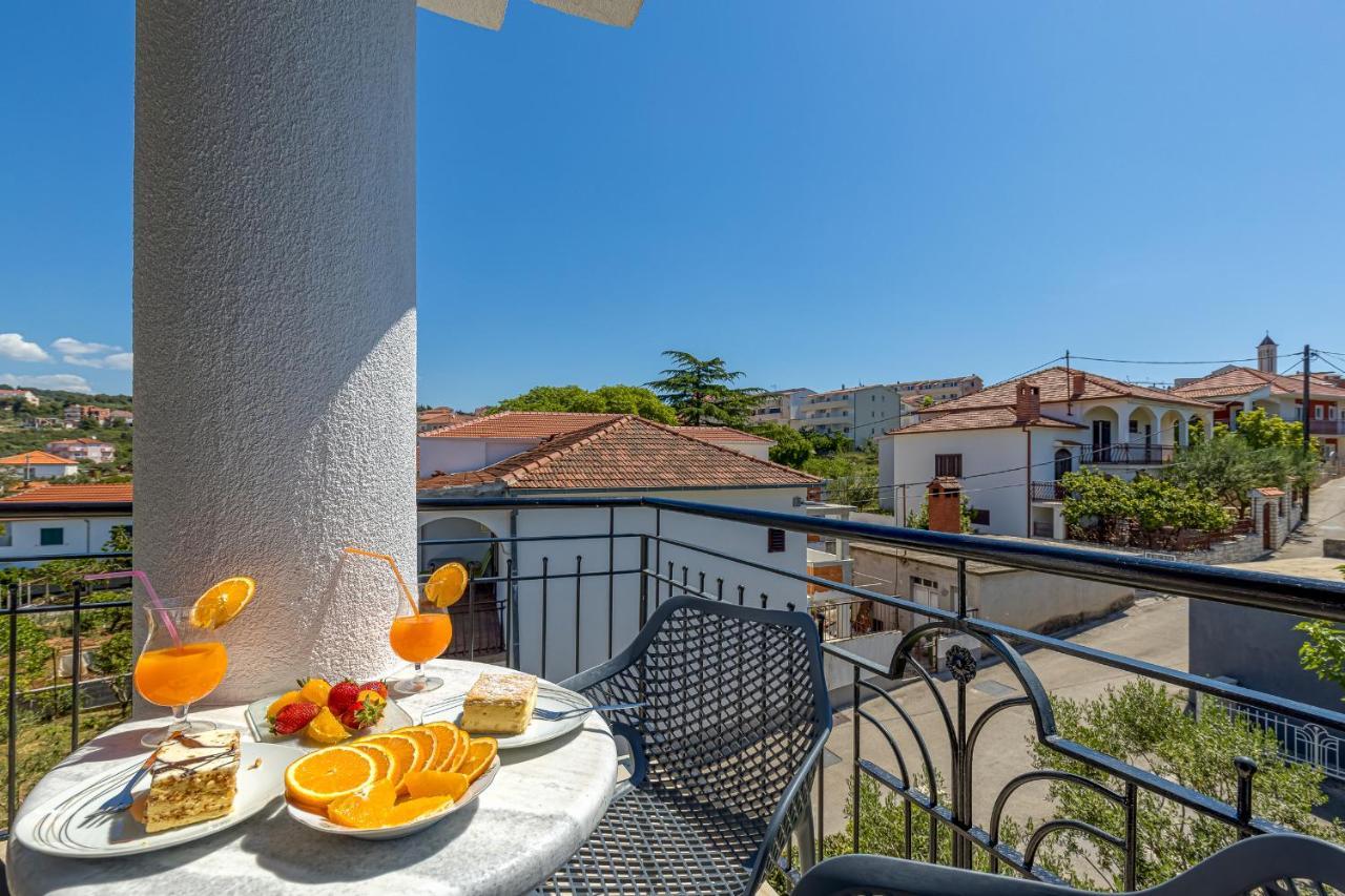 טרוגיר Island Resort Mihaela - Happy Rentals מראה חיצוני תמונה