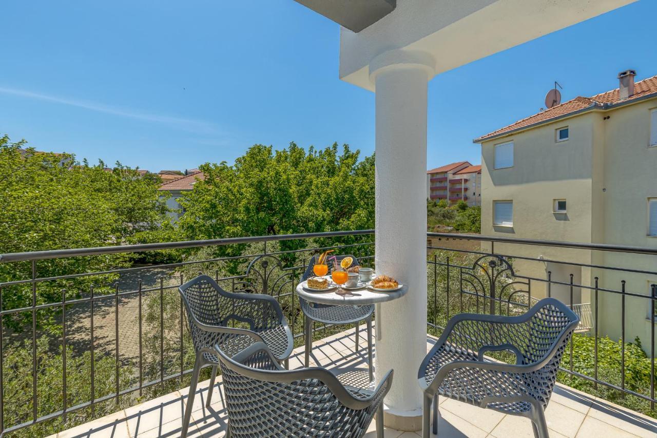 טרוגיר Island Resort Mihaela - Happy Rentals מראה חיצוני תמונה