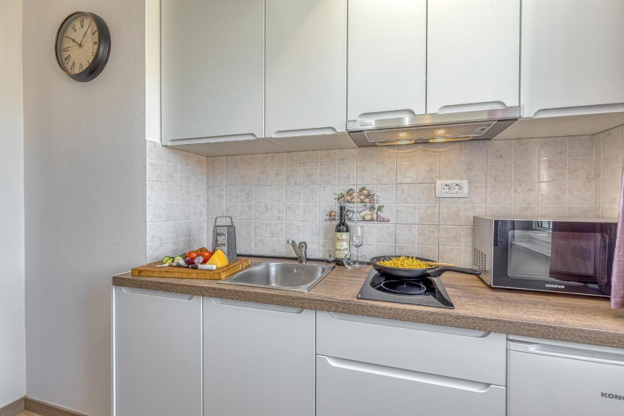 טרוגיר Island Resort Mihaela - Happy Rentals מראה חיצוני תמונה
